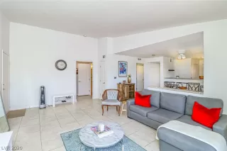 Photo #3: 2213313 Listing