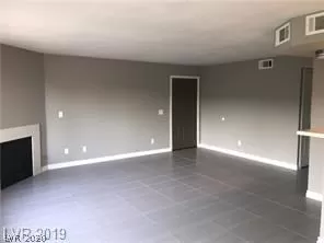 Photo #2: 2213336 Listing 