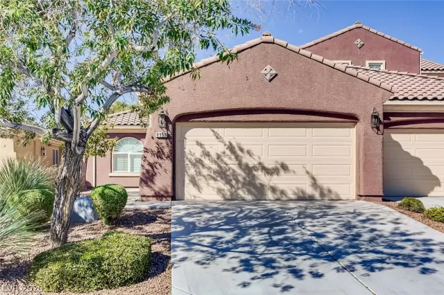 MLS: 2213405 Condo For Sale