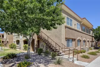 Photo #1: 2213422 Listing