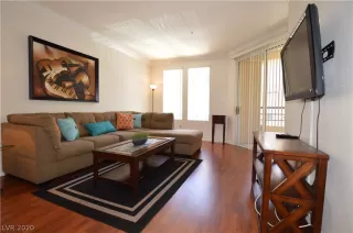 Photo #2: 2213429 Listing 