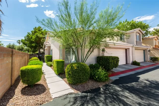 MLS: 2213430 Condo For Sale