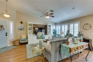 Photo #6: 2213430 Listing