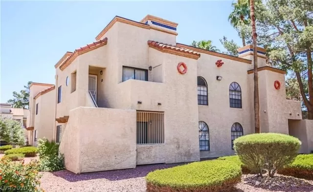 MLS: 2213528 Condo For Sale
