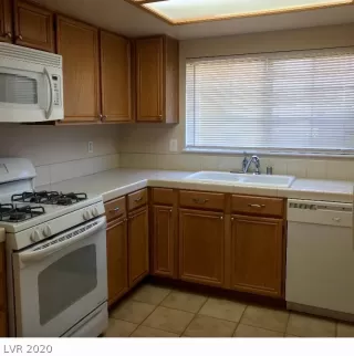 Photo #2: 2213593 Listing 