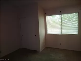 Photo #5: 2213629 Listing 