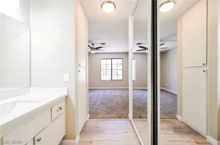 Photo #4: 2213654 Listing