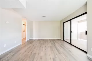 Photo #6: 2213654 Listing