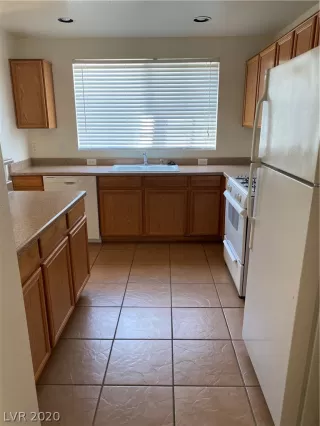 Photo #1: 2213694 Listing 