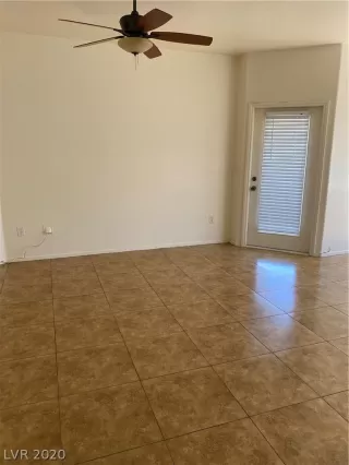 Photo #3: 2213694 Listing 