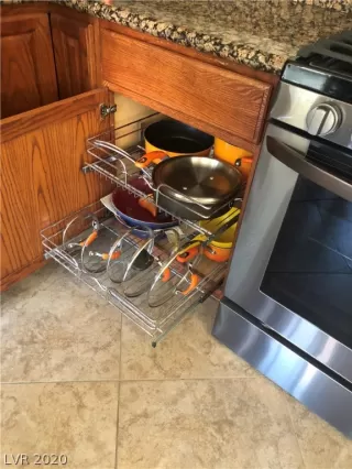 Photo #6: 2213712 Listing