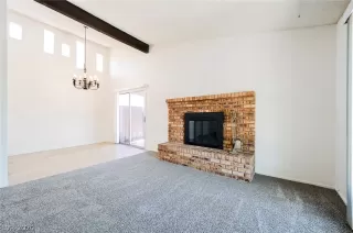 Photo #3: 2213715 Listing