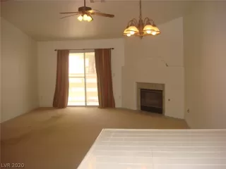 Photo #3: 2213721 Listing