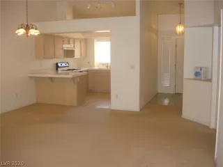 Photo #4: 2213721 Listing