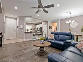 Photo #2: 2213760 Listing