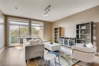 Photo #3: 2213779 Listing