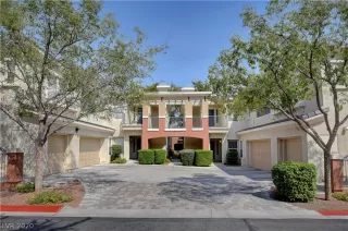 Photo #1: 2213787 Listing 