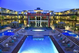 Photo #2: 2213795 Listing