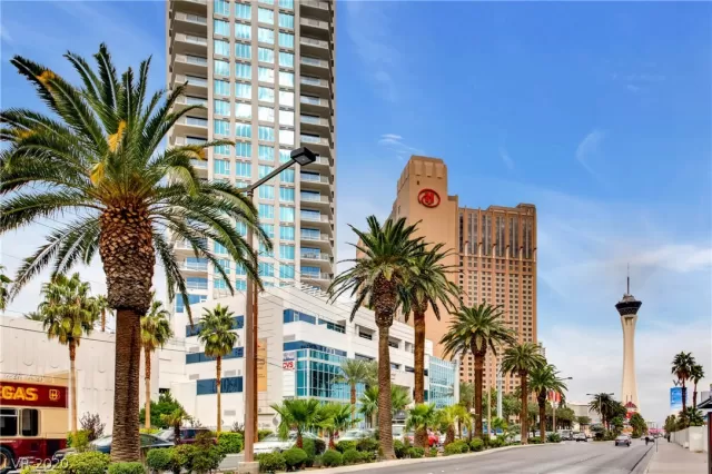 MLS: 2213804 Condo For Sale