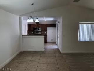 Photo #3: 2213815 Listing