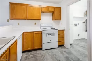 Photo #3: 2213825 Listing