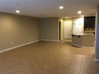 Photo #2: 2213894 Listing 