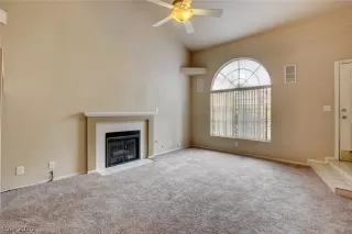 Photo #6: 2213899 Listing