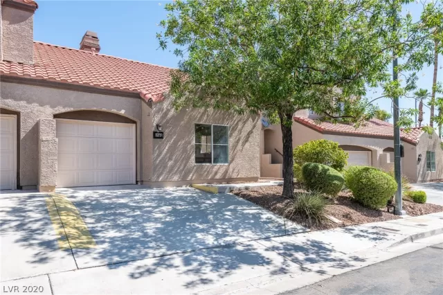 MLS: 2213917 Condo For Sale