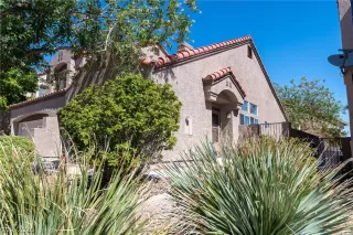 Photo #2: 2213917 Listing