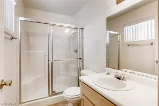 Photo #2: 2213936 Listing