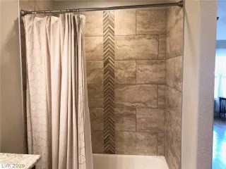 Photo #6: 2213939 Listing 