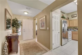 Photo #4: 2213972 Listing