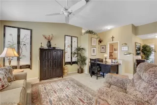 Photo #5: 2213972 Listing