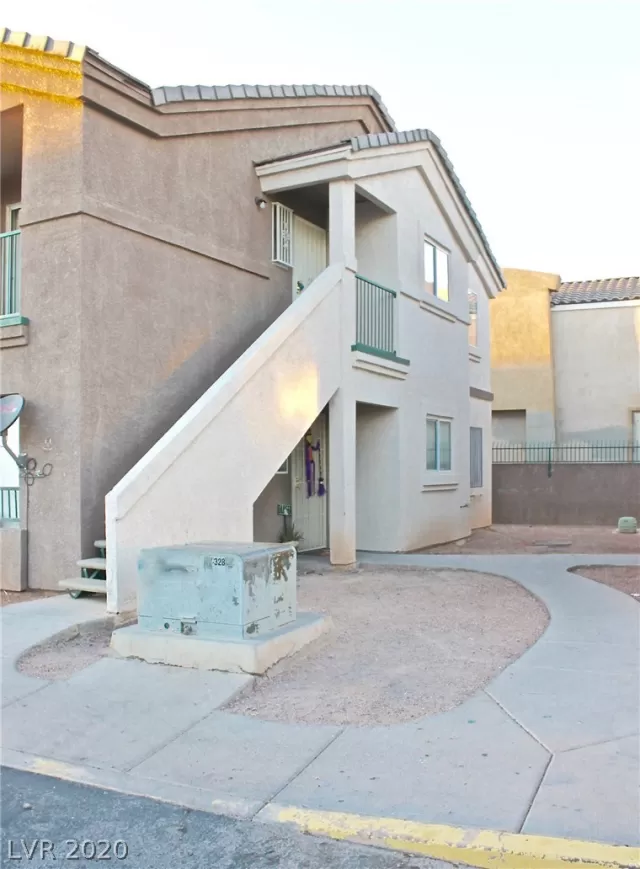 MLS: 2213992 Condo For Sale