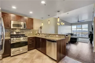 Photo #1: 2214010 Listing