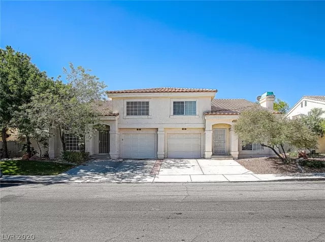 MLS: 2214128 Condo For Sale