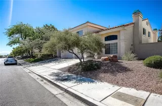 Photo #2: 2214128 Listing