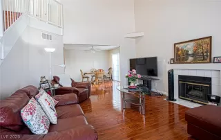 Photo #5: 2214128 Listing