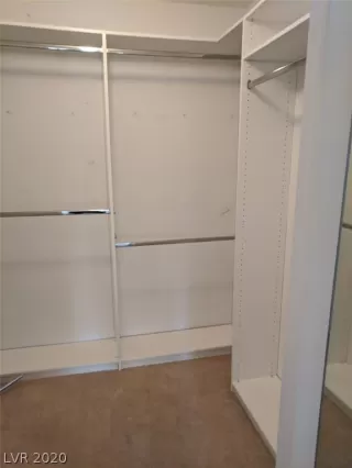 Photo #4: 2214156 Listing