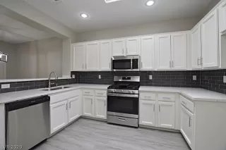 Photo #4: 2214158 Listing 