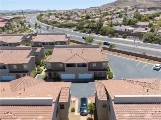 Photo #2: 2214175 Listing