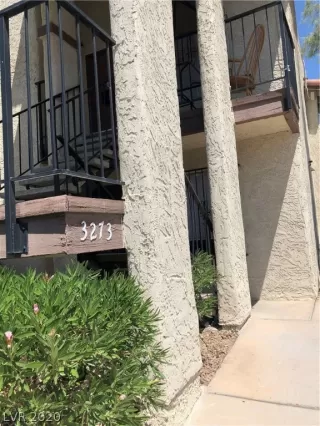 Photo #2: 2214200 Listing 