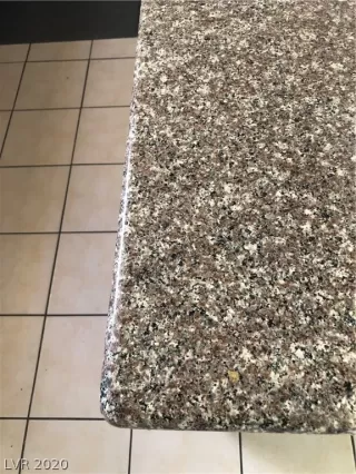 Photo #6: 2214200 Listing 