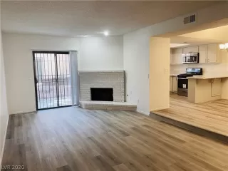 Photo #2: 2214208 Listing