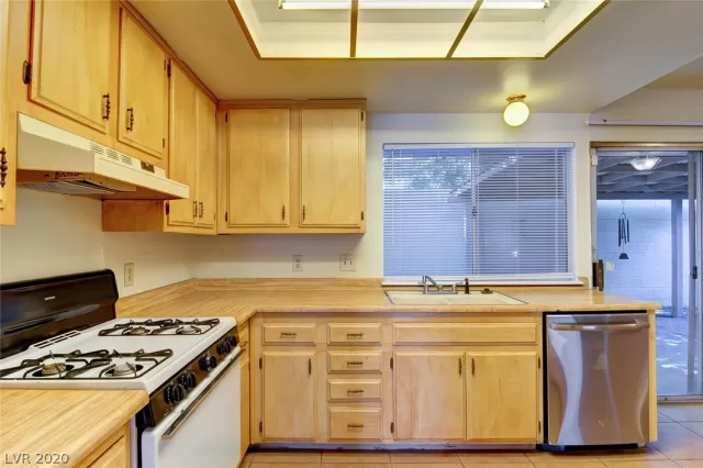 MLS: 2214220 Condo For Sale