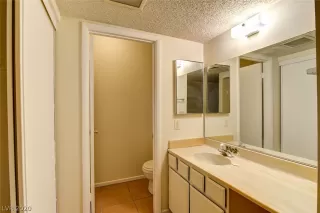 Photo #4: 2214220 Listing 