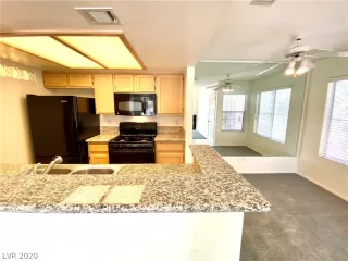 Photo #6: 2214230 Listing