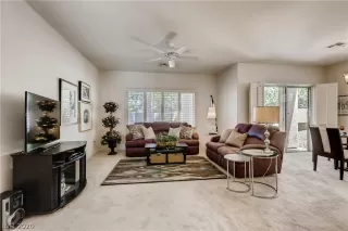 Photo #2: 2214285 Listing