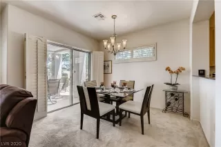 Photo #3: 2214285 Listing