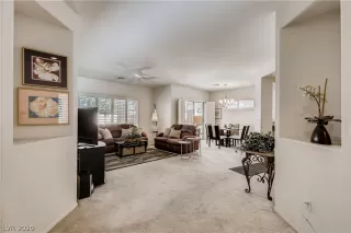 Photo #6: 2214285 Listing